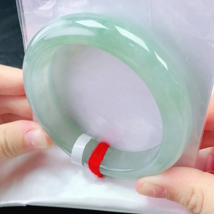 翡翠未镶嵌手镯56圈