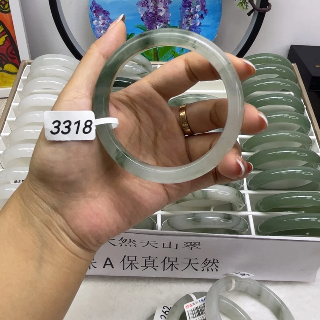 石英质玉未镶嵌手镯3318