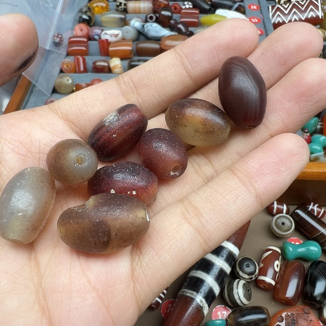 玛瑙/玉髓未镶嵌珠宝半成品有裂