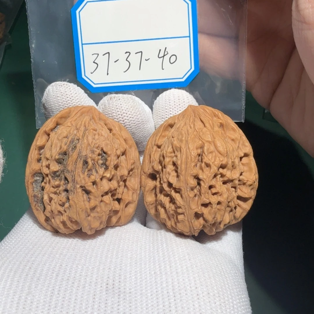 文玩核桃吊坠南疆22