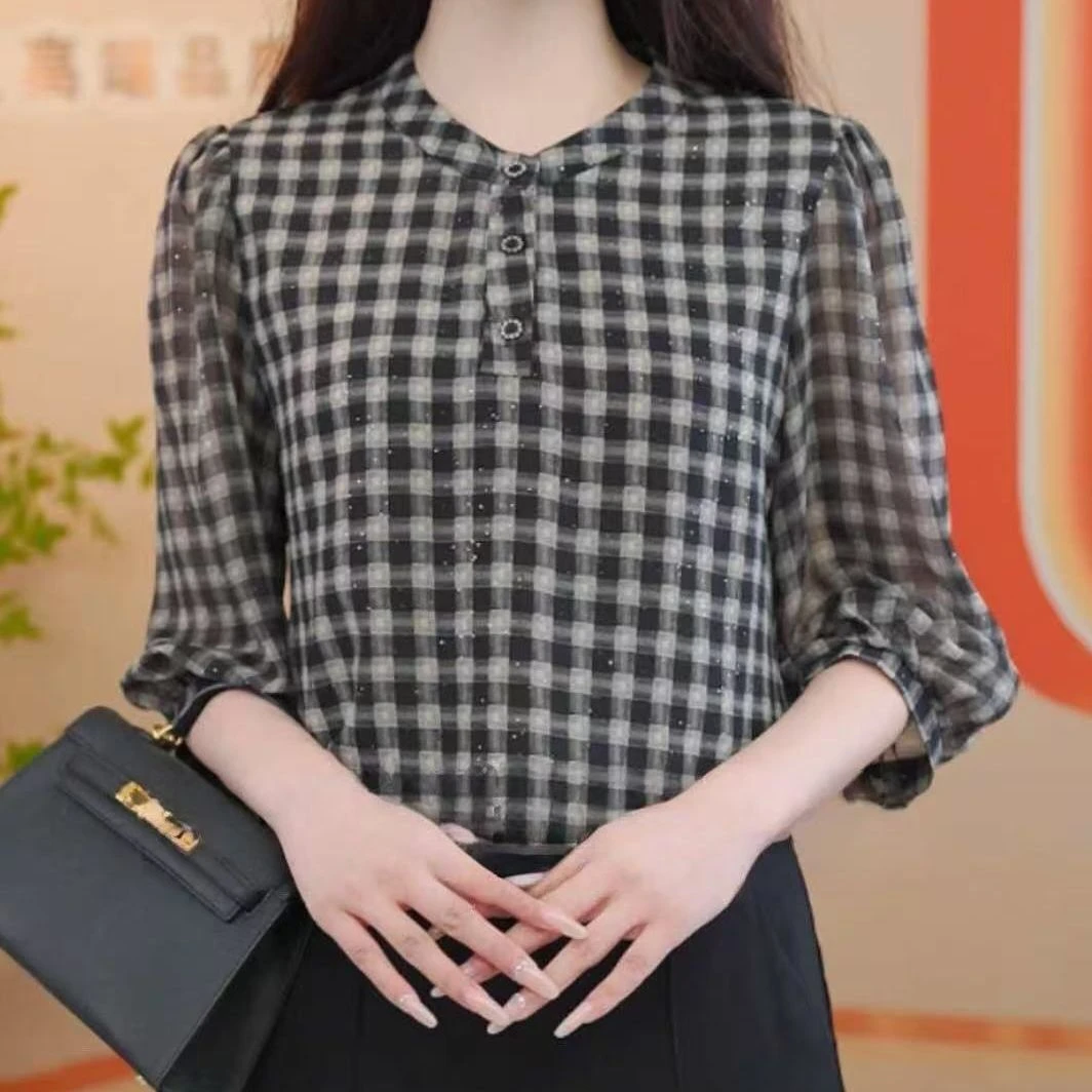 A10024#女士新款时尚百搭三粒扣格子衬衫
