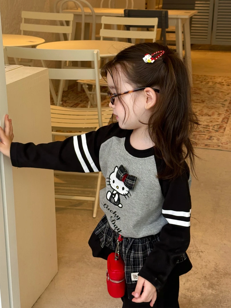 女童洋气T恤打底衫2025秋季新款女宝宝可爱KT上衣小童裙裤两件套