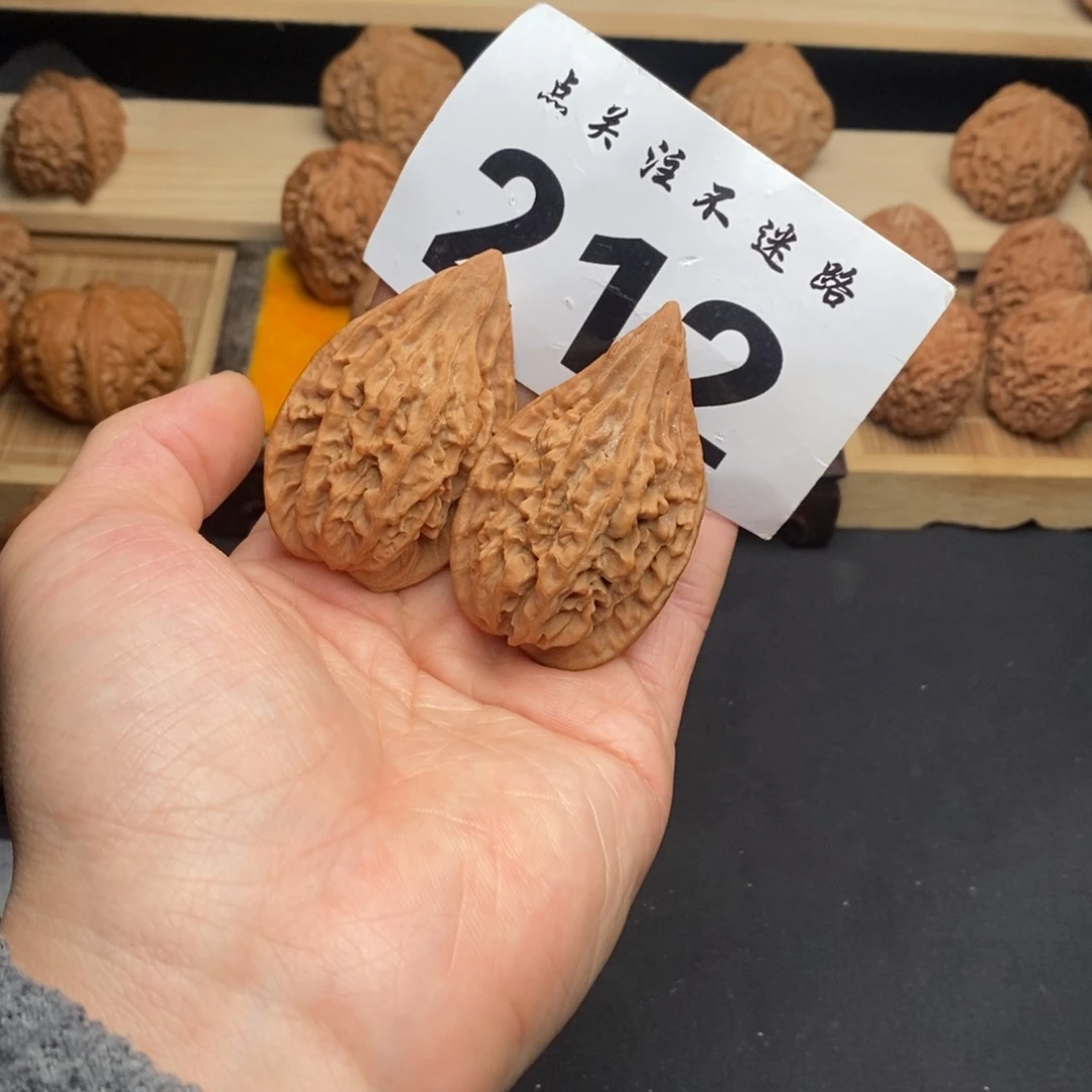 吊坠文玩核桃57红缨枪