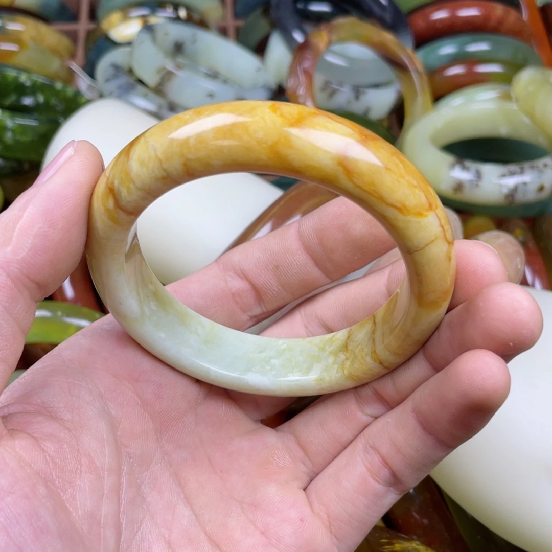 蛇纹石玉未镶嵌手镯