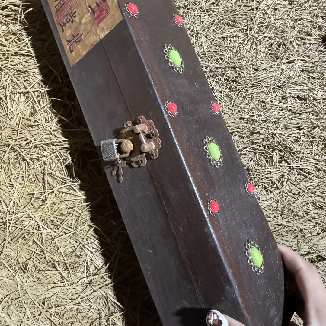 【闪购商品】精品木摆件红绿宝长条盒
