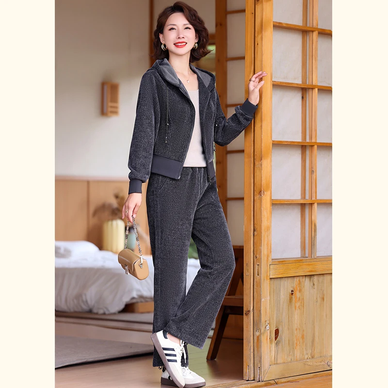 年轻妈妈春装运动套装2025新款春秋外套休闲连帽夹克上衣服两件套