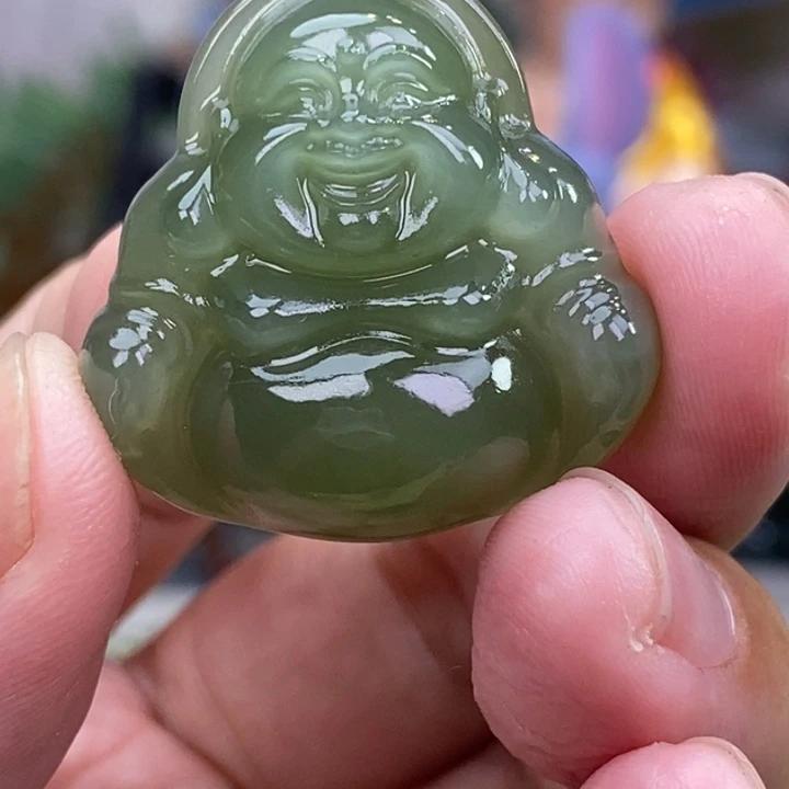 和田玉未镶嵌车挂