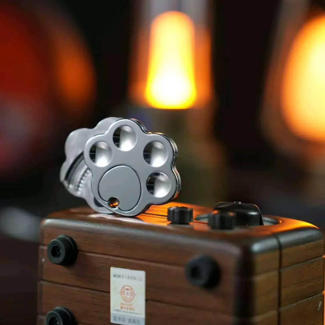 猫神猫爪斜侧推叮叮推牌EDC机械密集段落啪啪币指尖减压解压玩具