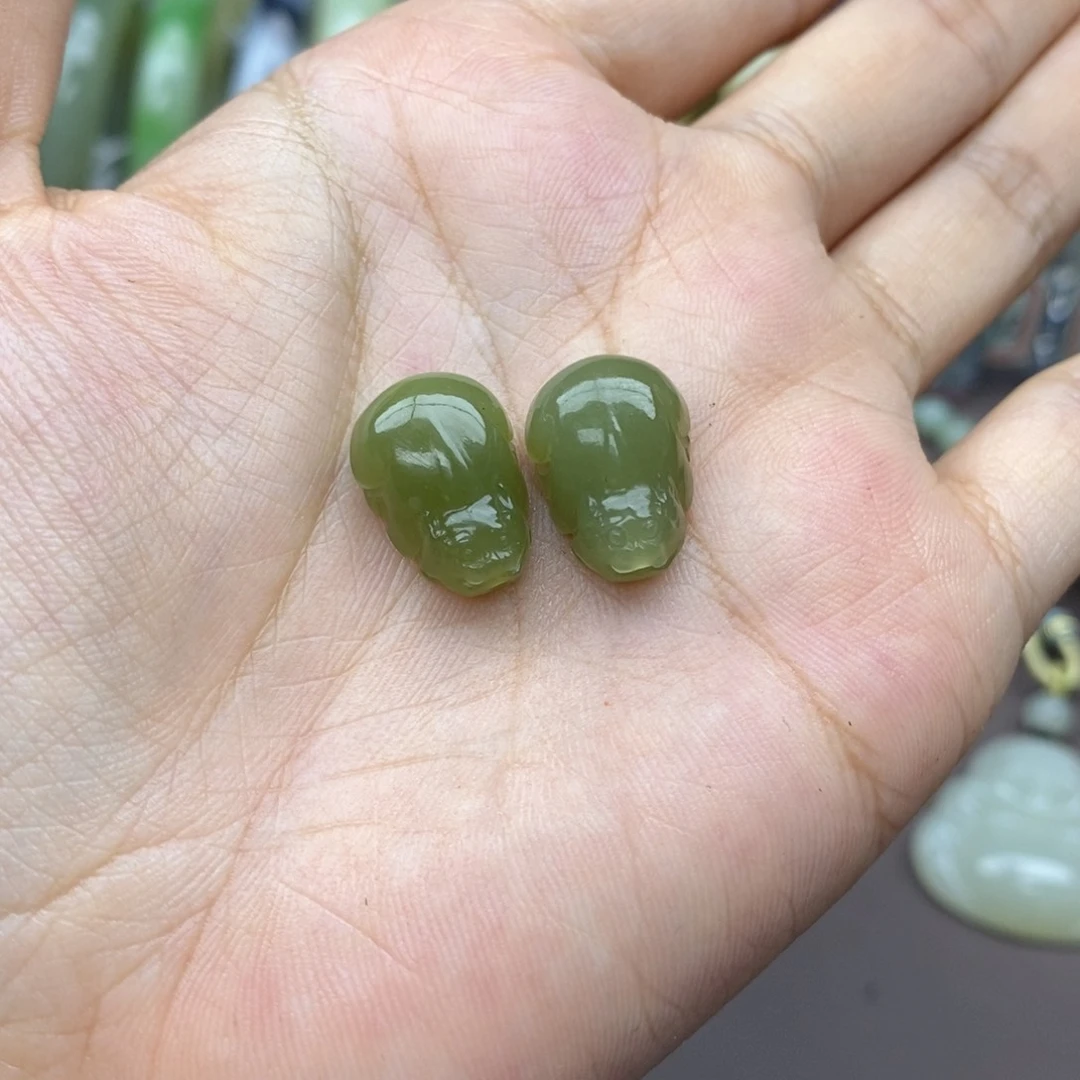 和田玉吊坠(不含链)未镶嵌多样性 拍一发一