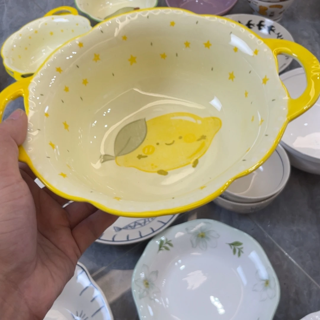 陶瓷微瑕餐具介意勿拍，满18飞！