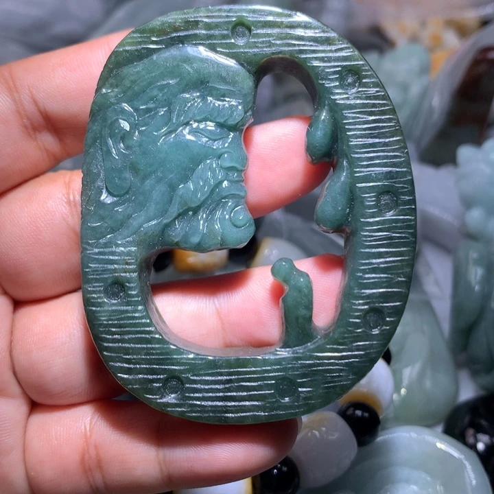 翡翠未镶嵌颈饰保真天然A货翡翠