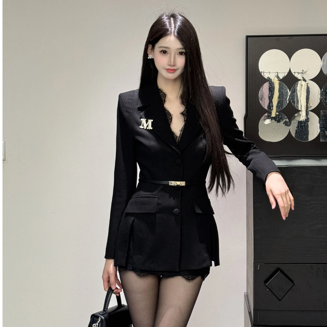 【颖颖推荐】2025春季新款显瘦网红高腰短款时尚修身时尚套装-T2541