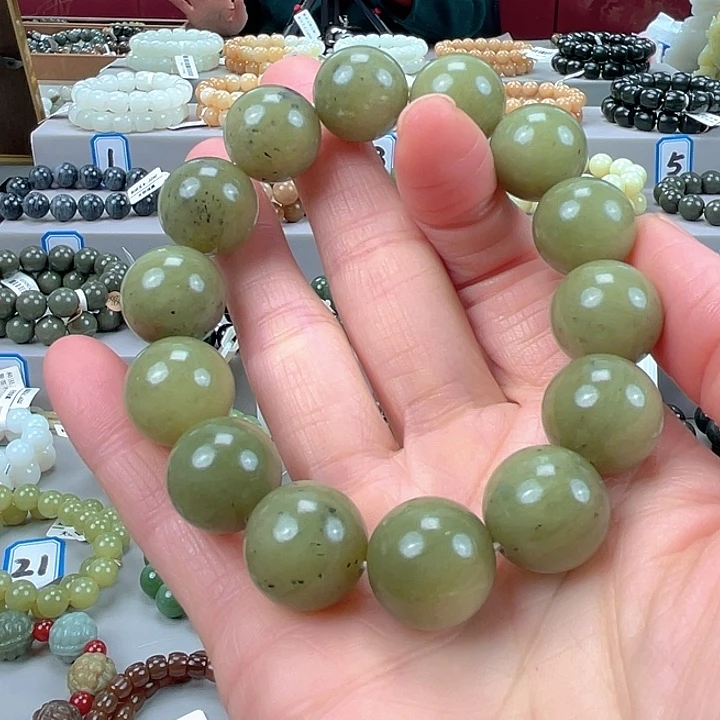 和田玉未镶嵌手串