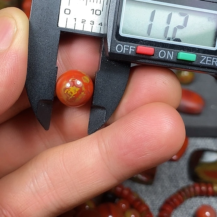 未镶嵌南红玛瑙挂件