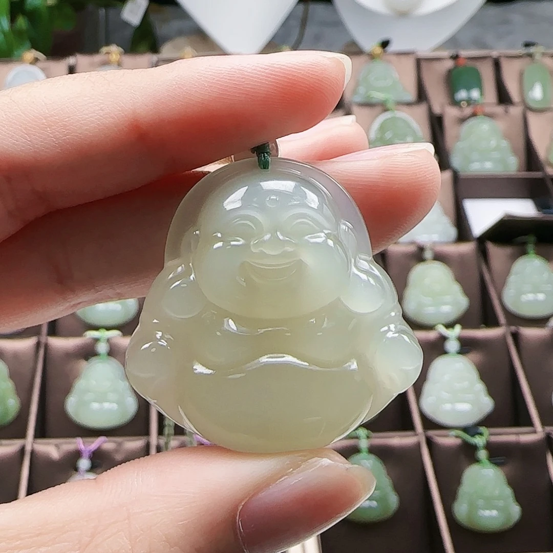 和田玉未镶嵌吊坠(赠链)