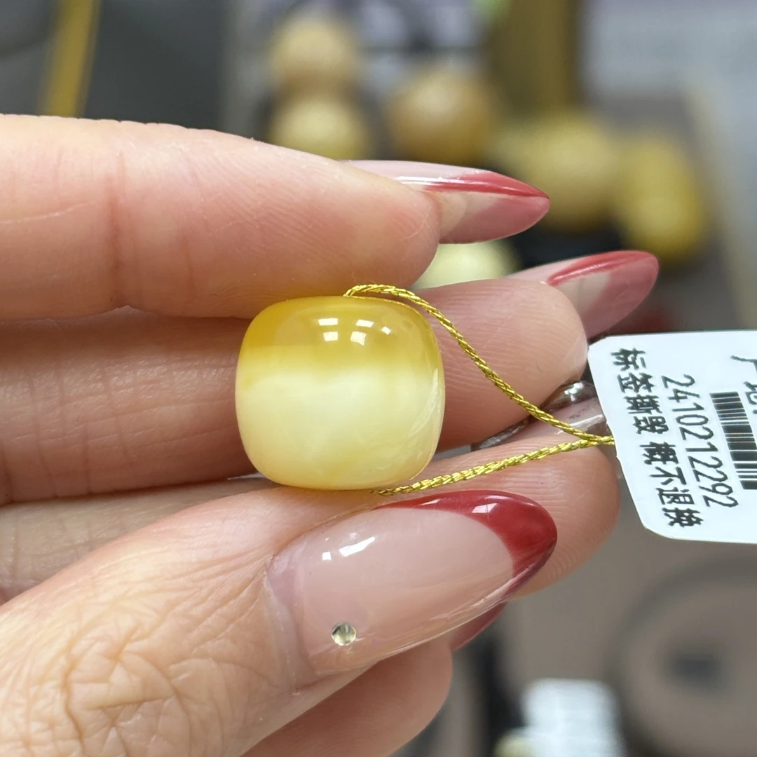14.2*13.0mm小妖珠宝天然原矿琥珀蜜蜡