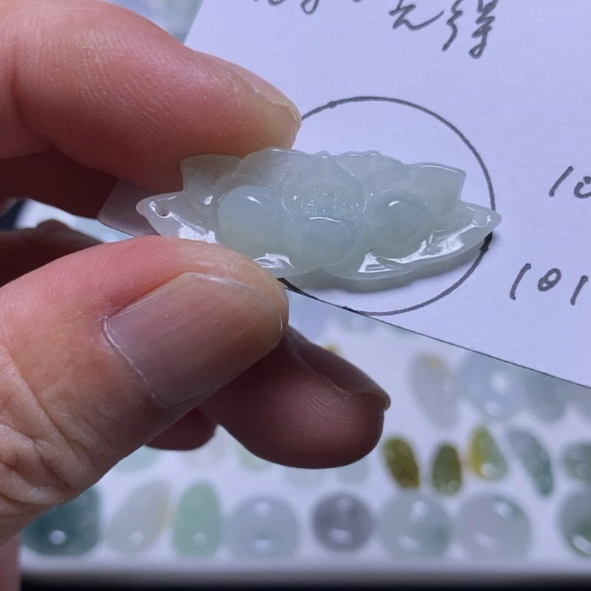 【闪购商品】吊坠(不含链)未镶嵌翡翠