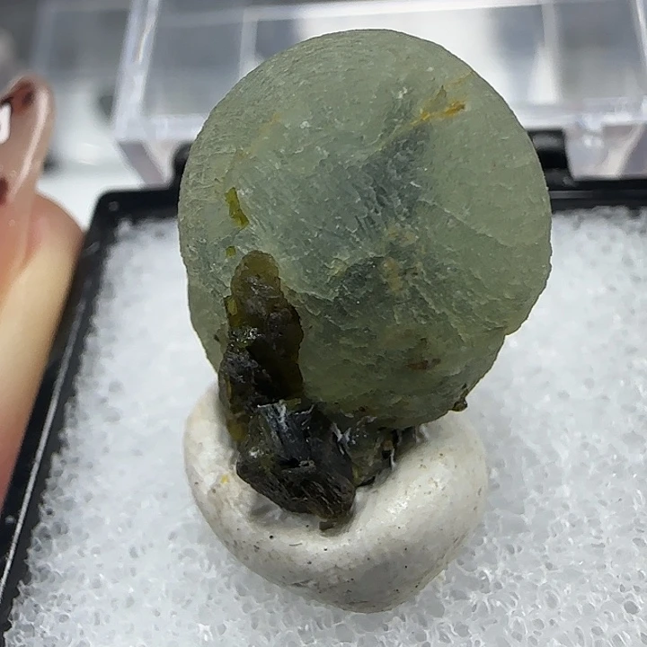石材漏价马里葡萄石