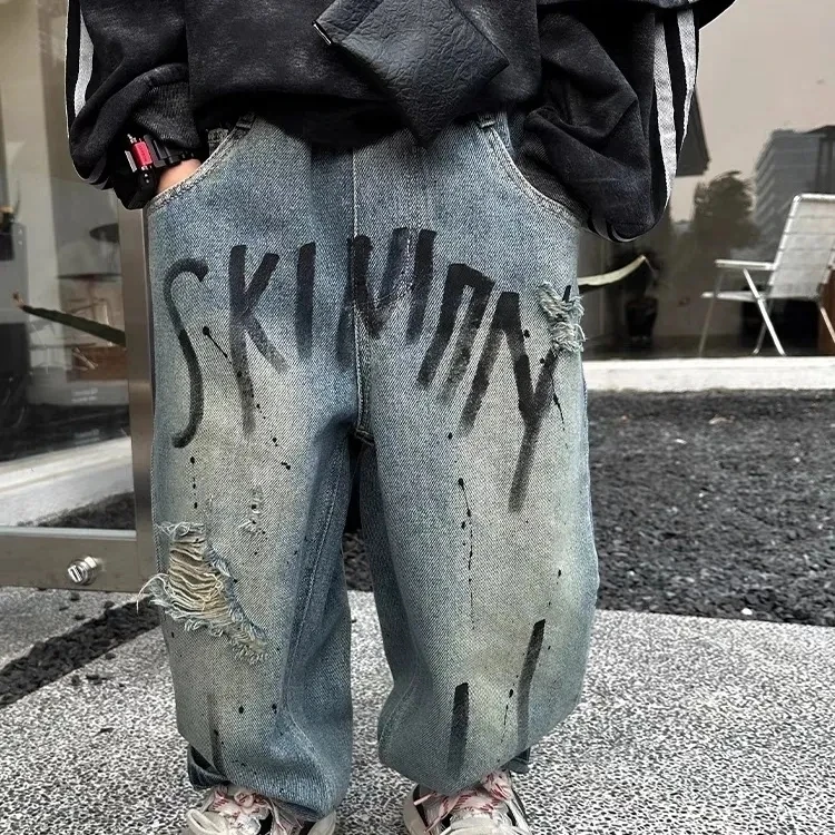 男童春季破洞牛仔裤2025新品中大童字母涂鸦假破裤子时尚潮流薄款