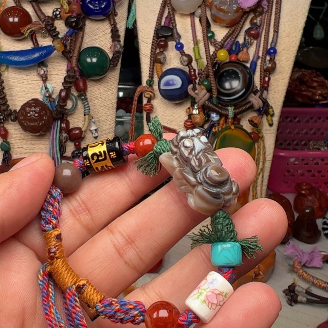 玛瑙/玉髓颈饰未镶嵌