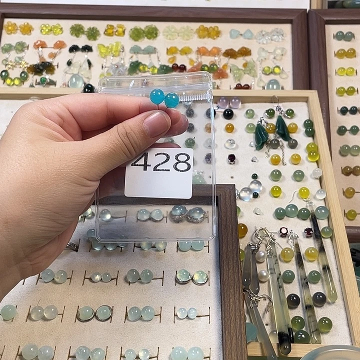 合金蛇纹石玉耳钉