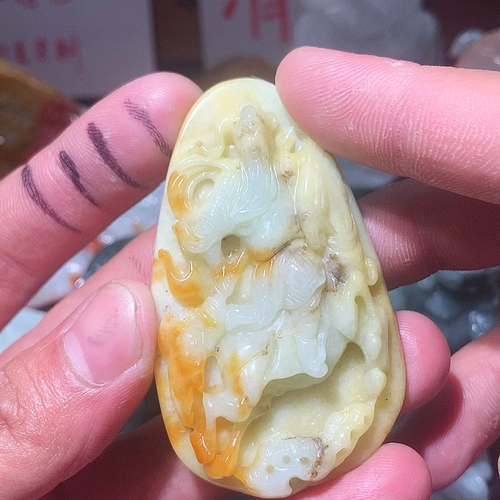 翡翠未镶嵌颈饰保真天然a货翡翠