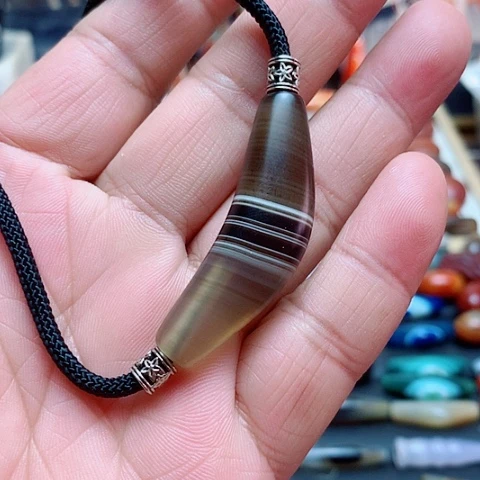 玛瑙/玉髓合金颈饰