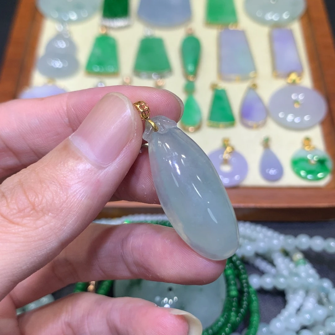 翡翠18K金镶嵌吊坠(不含链)