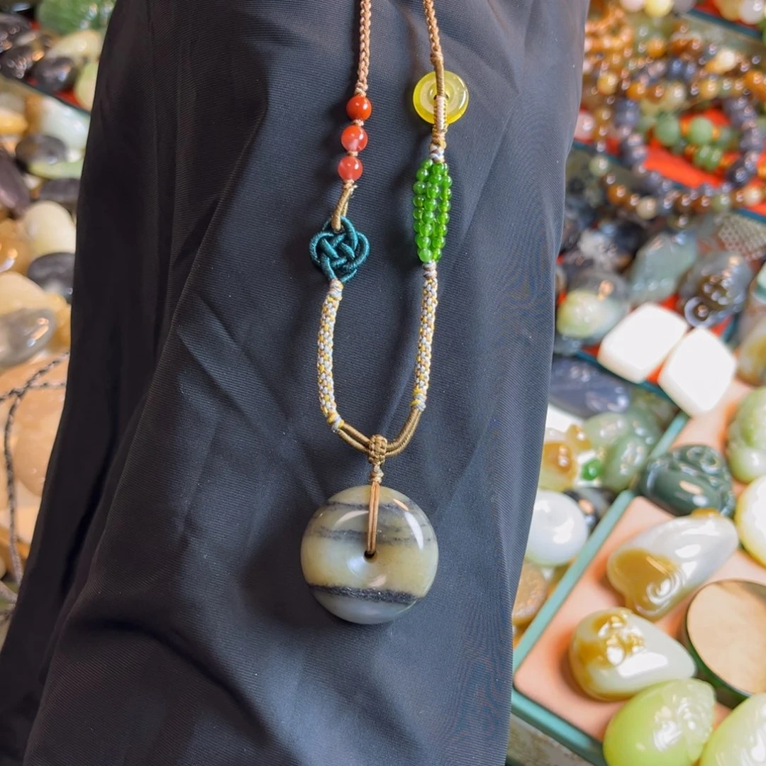 颈饰银S925镶嵌和田玉