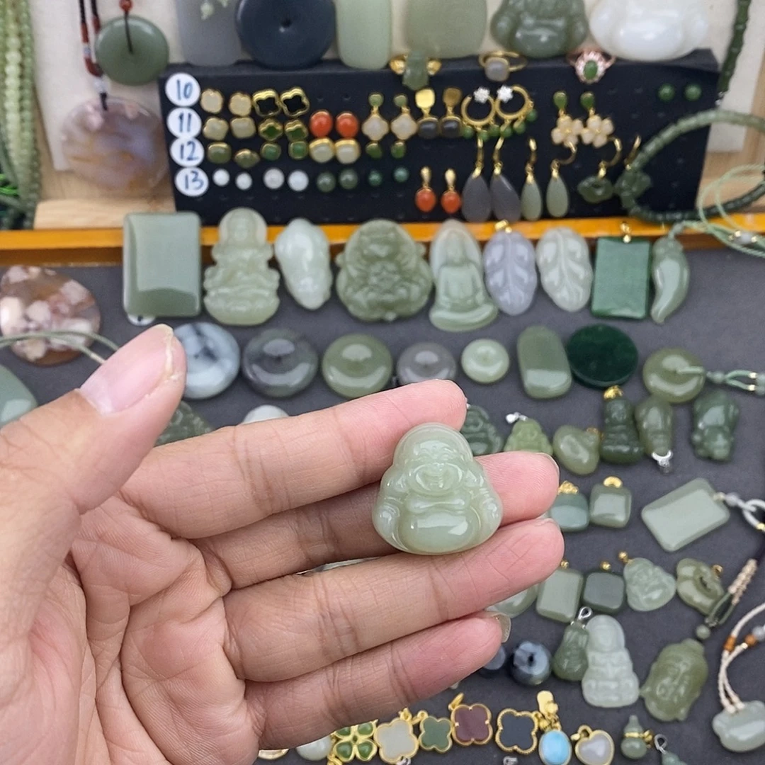 和田玉未镶嵌吊坠(不含链)