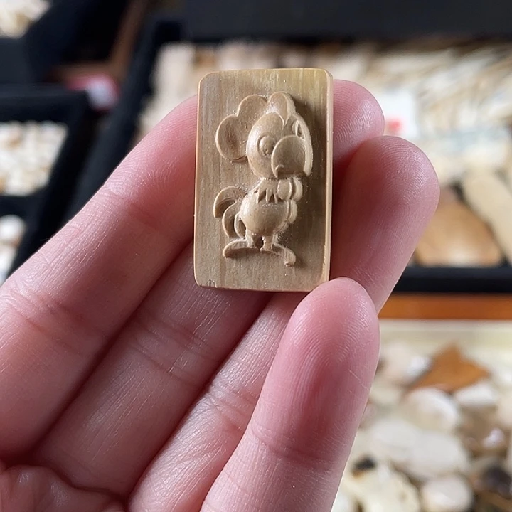 泥塑不打孔联系客服