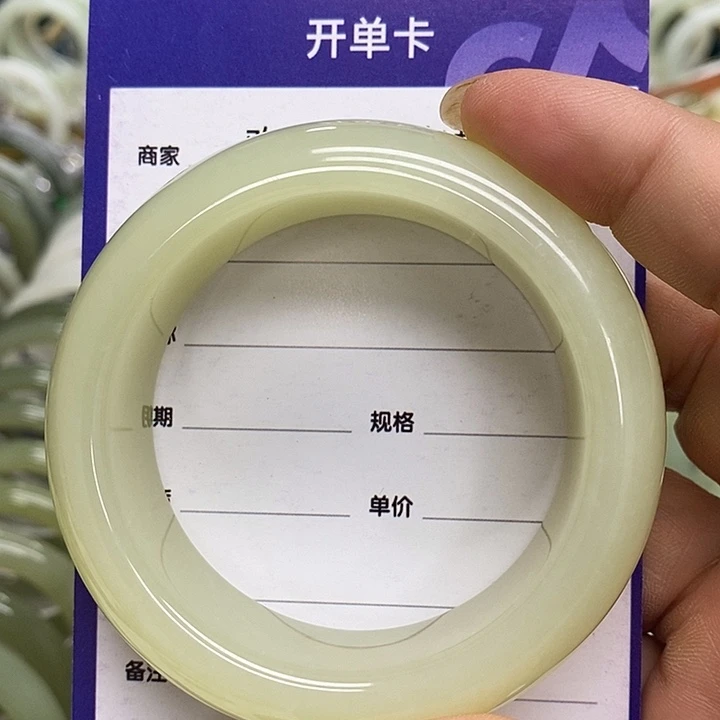 和田玉手镯未镶嵌57