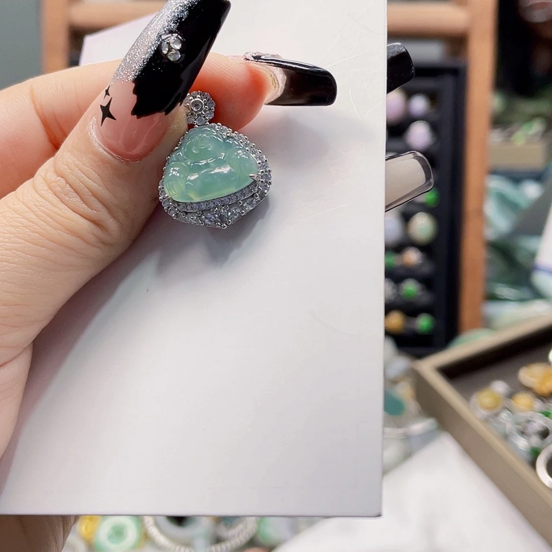 翡翠未镶嵌颈饰天然翡翠Ａ货