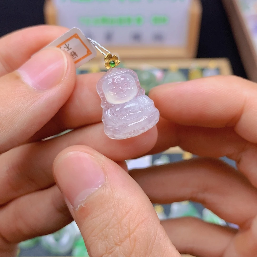 翡翠18K金镶嵌颈饰翡翠