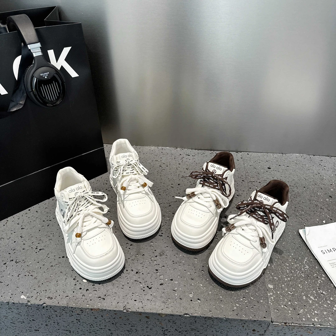 【女鞋-】2025增高板鞋冬季休闲板鞋学生系带圆头青少年面包鞋