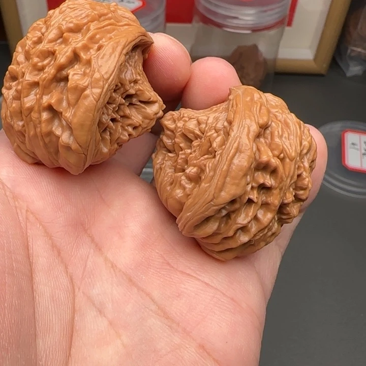 夕***呀文玩核桃吊坠蛇头
