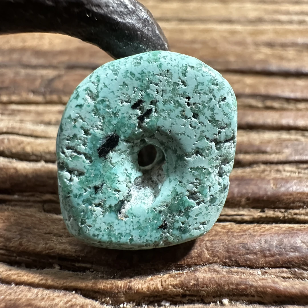 精品天然原矿松石珠子2d20n89p81y4j2n1