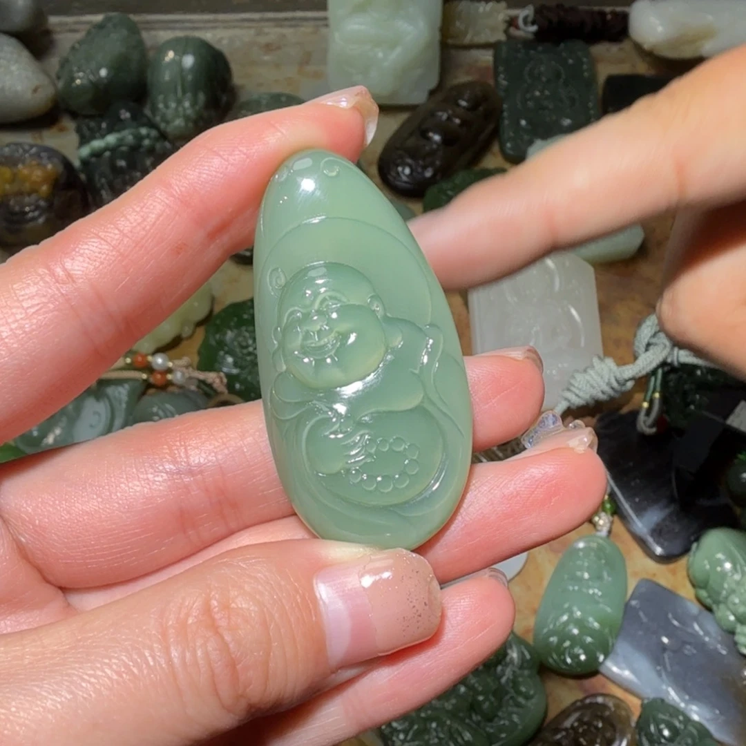 和田玉挂件未镶嵌咖**心