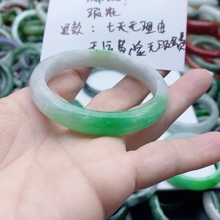 翡翠未镶嵌手镯手镯