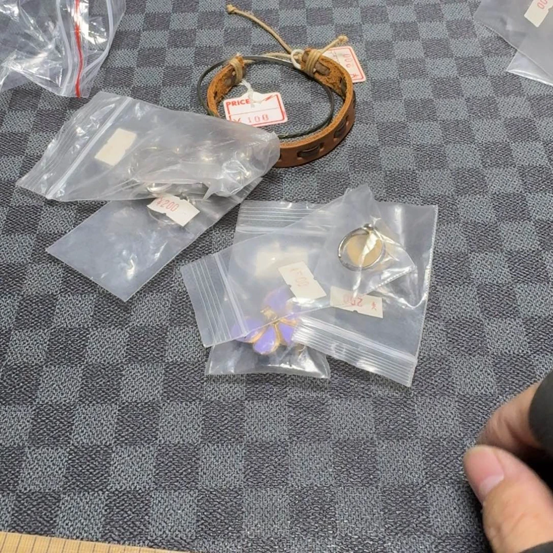 笑***笑瓷片看好品相在下单/无/售/后