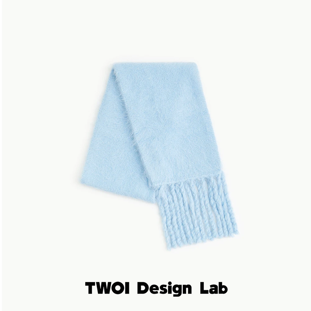TWOI HIGHHIGH "毛绒绒" 「温暖苏利-奶油蓝流苏围巾」