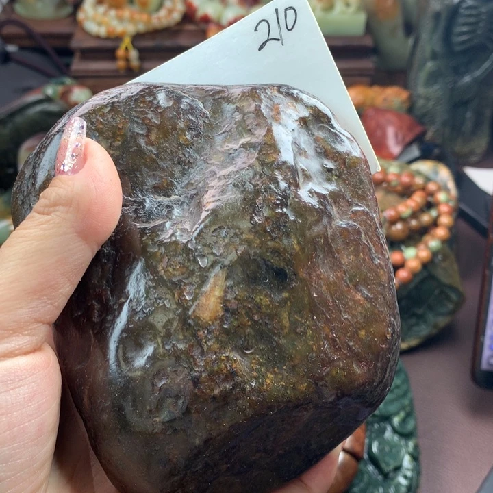 岫岩河磨玉（透闪石质玉）把件未镶嵌