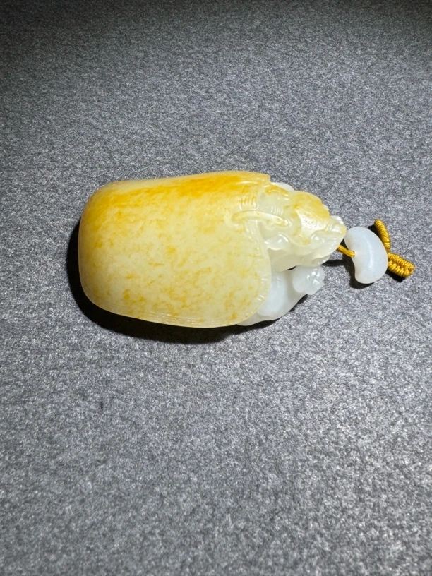 和田玉精品龙龟挂件
