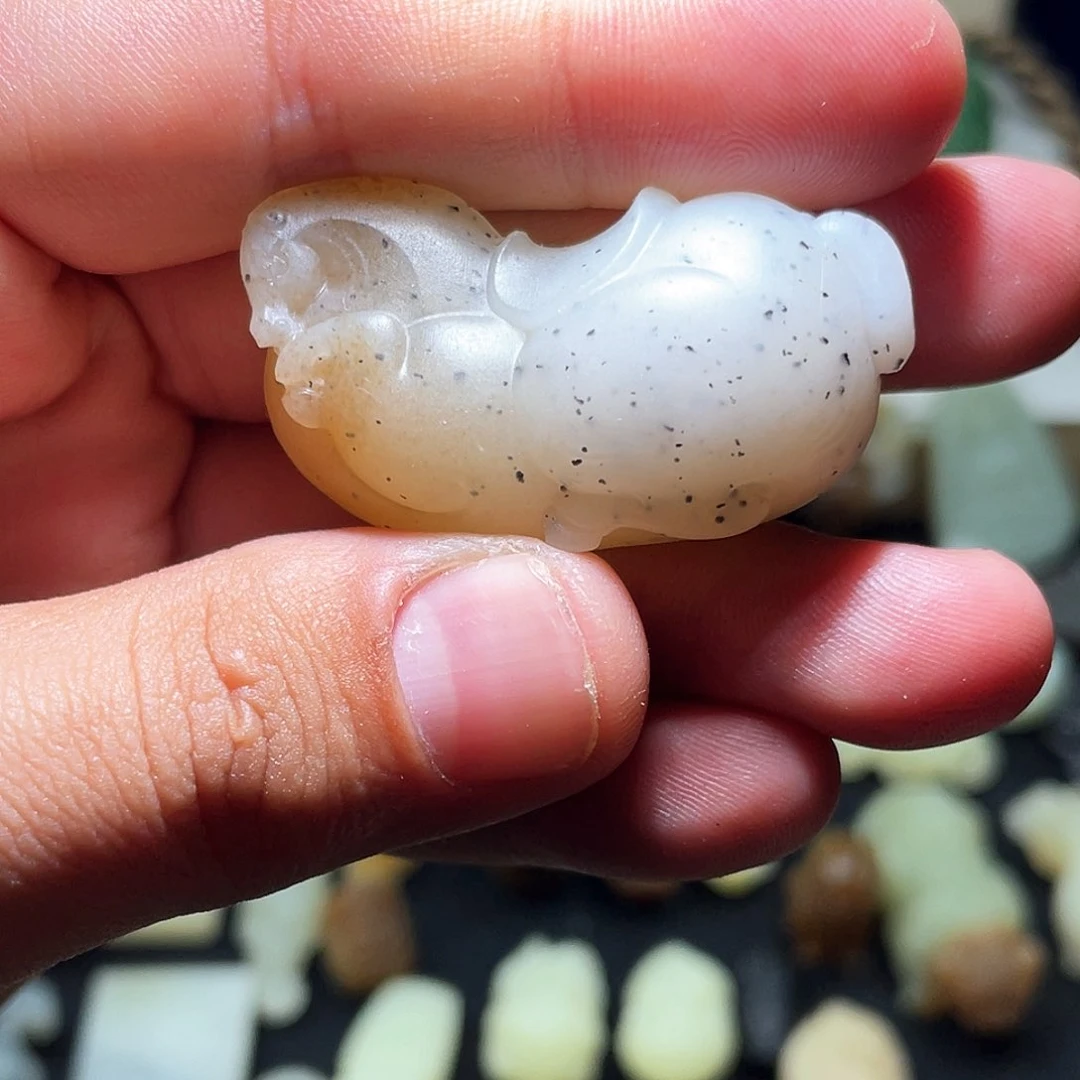 颈饰未镶嵌和田玉