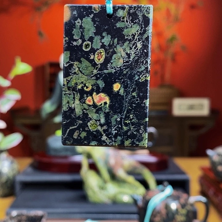 梅花玉精美梅花无事牌