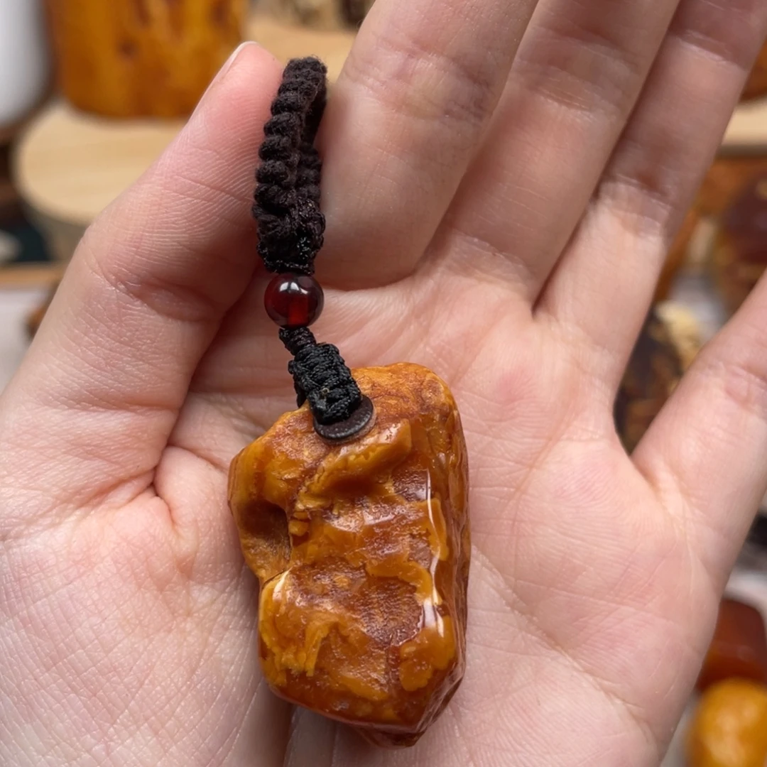 琥珀未镶嵌珠宝奇石