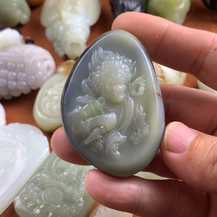 未镶嵌和田玉挂件
