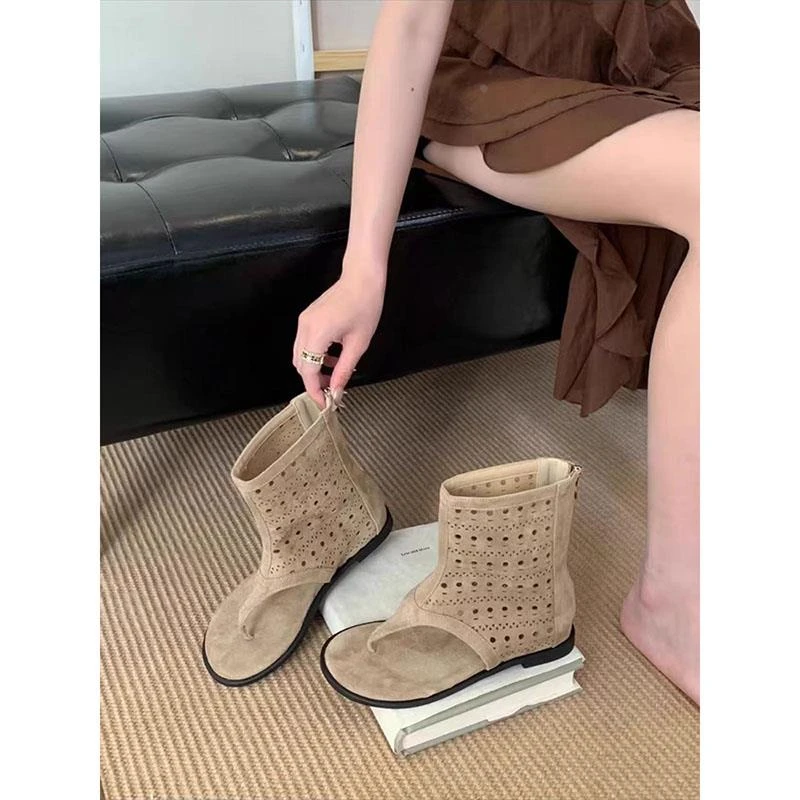 【澳门专柜正品】羊皮版~韩版镂空透气夹趾凉靴夏季新款内增高度假