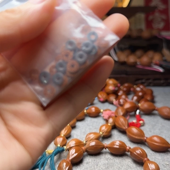 嫦***兔核桃牛皮隔片搭配