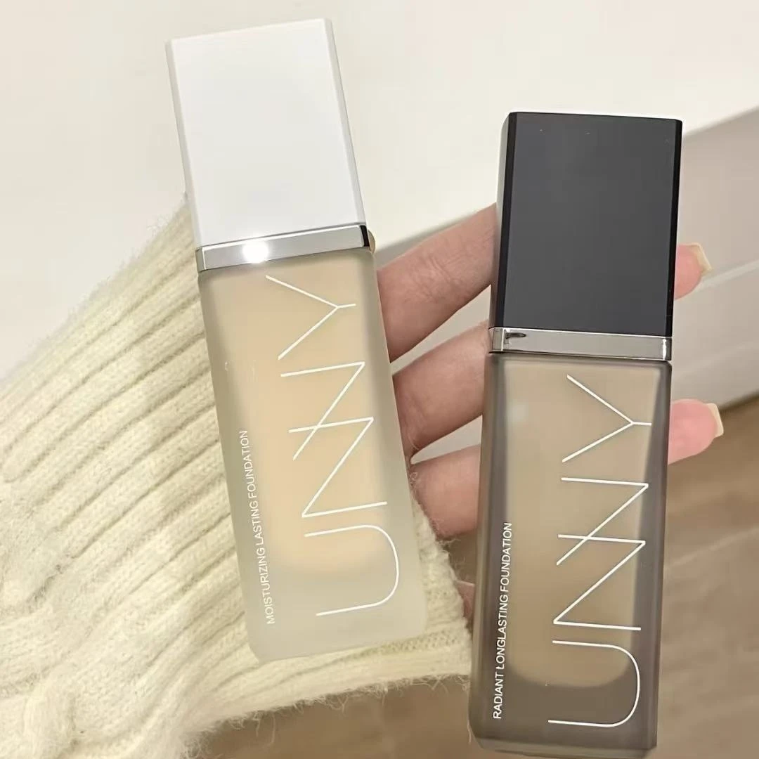 黑盖白盖沁透持妆粉底液